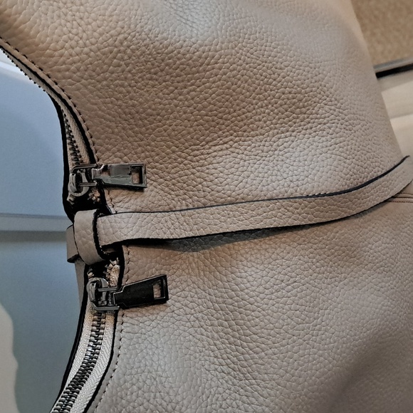 NWT Shoulder Hobo Bag (Taupe) - Slowline - Picture 6 of 10